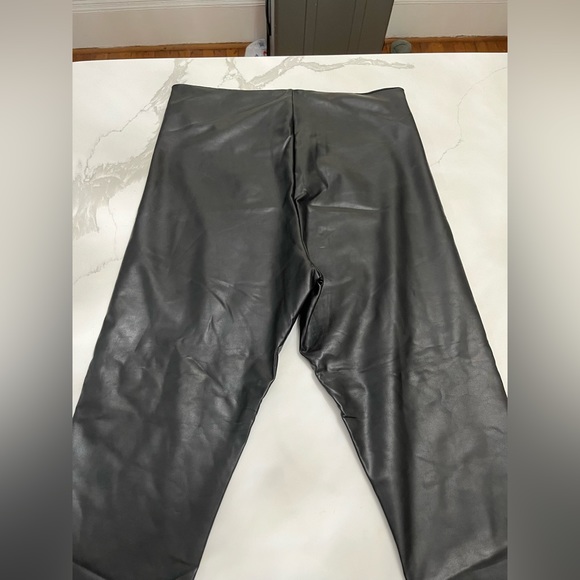 A&F leather leggings - Picture 3 of 3